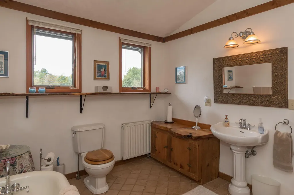 250 Magog Road Appleton ME 04862