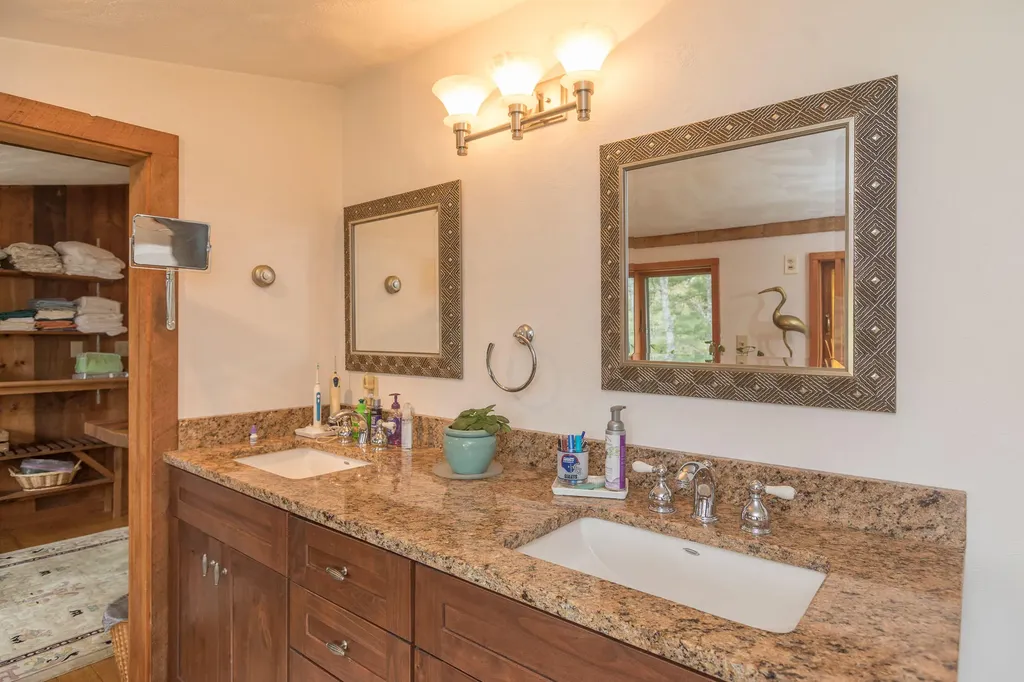 250 Magog Road Appleton ME 04862