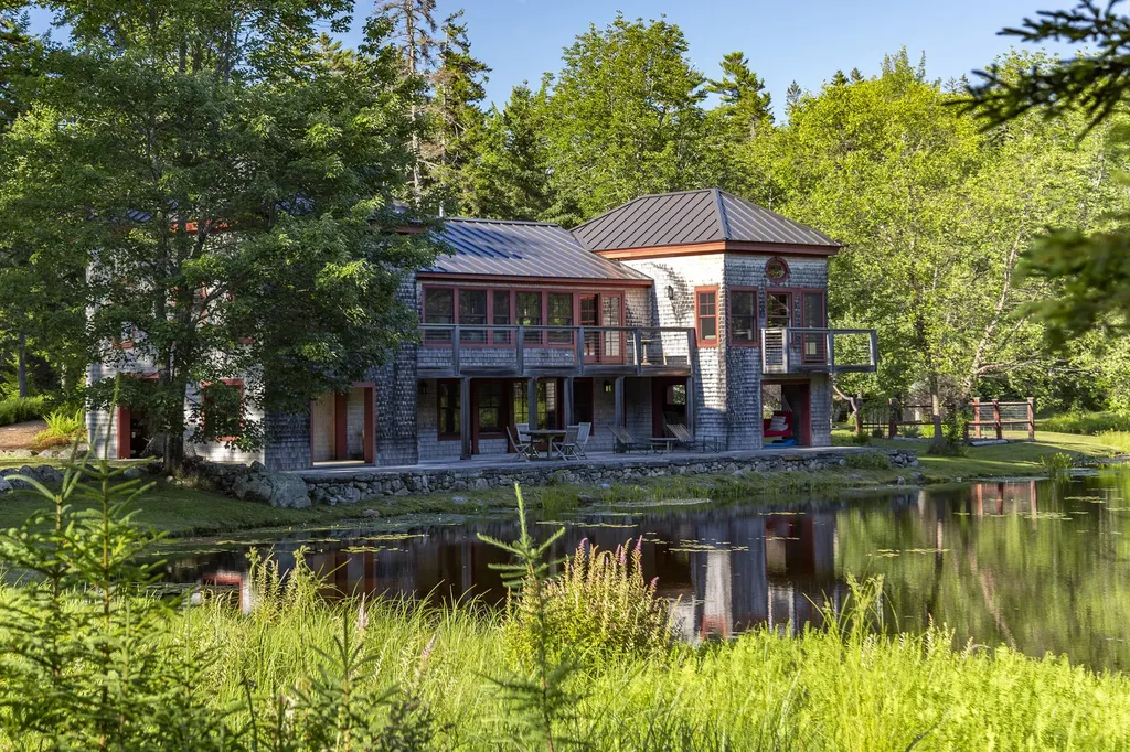 541 Indian Point Road Bar Harbor ME 04609