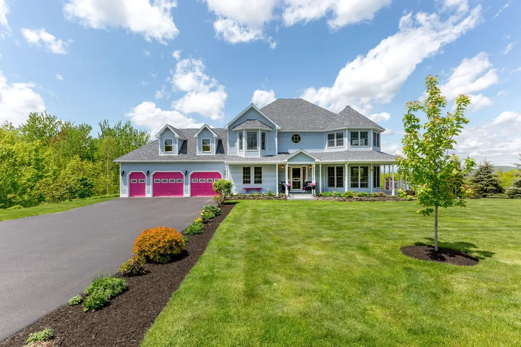 153 Fortin Drive Minot ME 04258