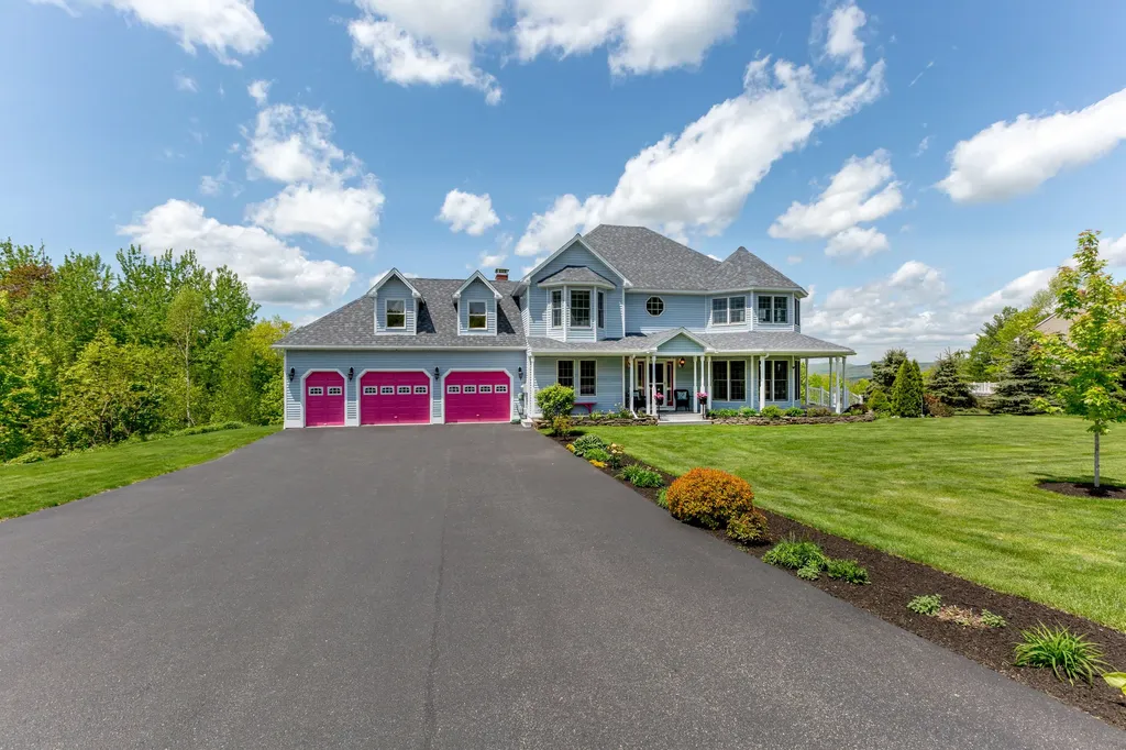 153 Fortin Drive Minot ME 04258