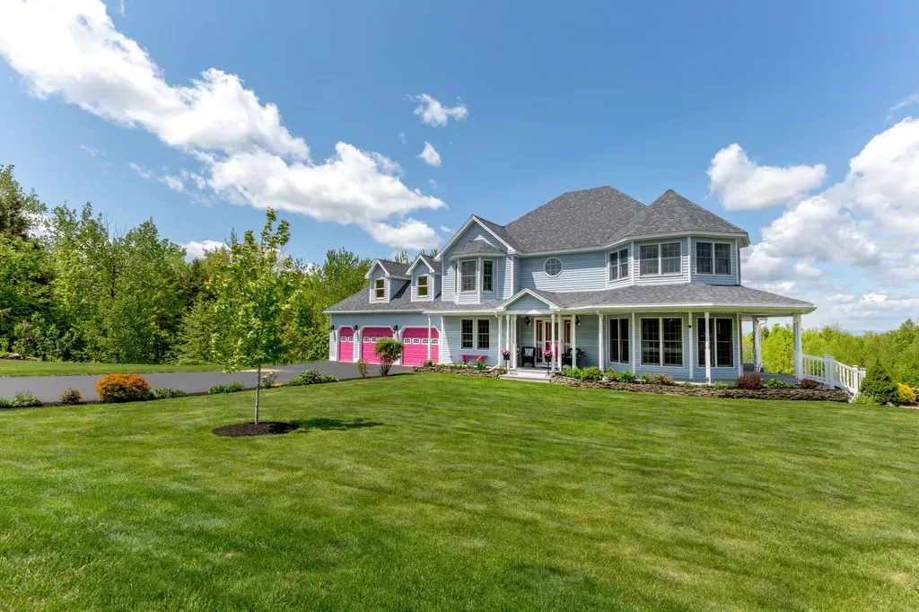 153 Fortin Drive Minot ME 04258