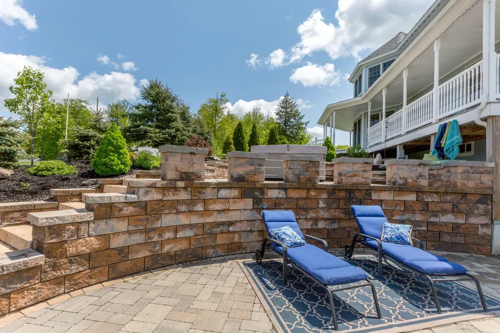 153 Fortin Drive Minot ME 04258