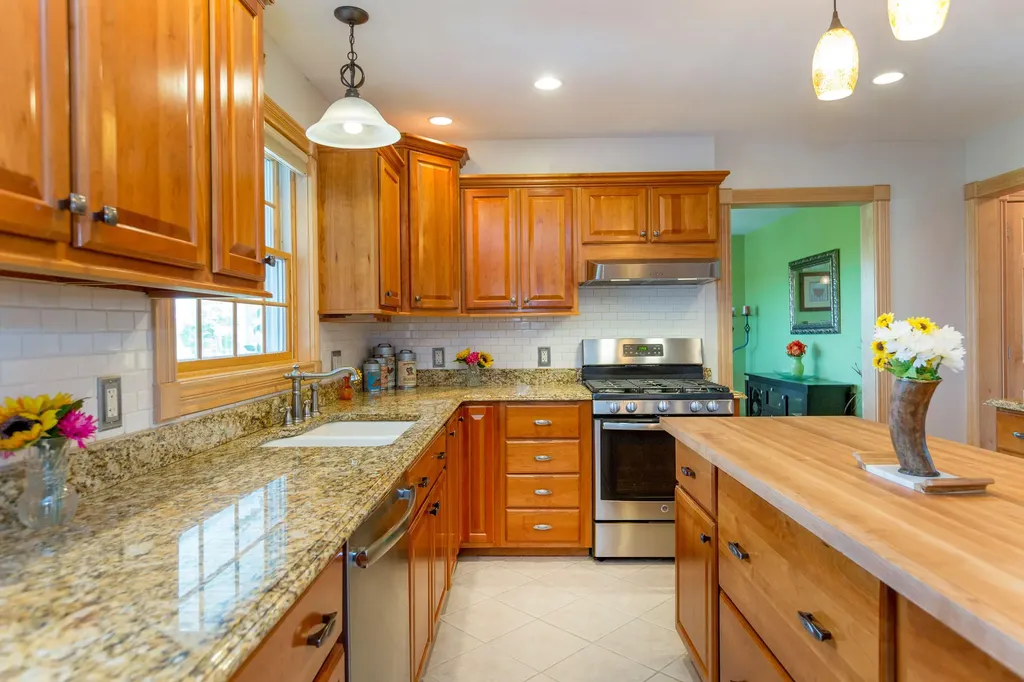 153 Fortin Drive Minot ME 04258