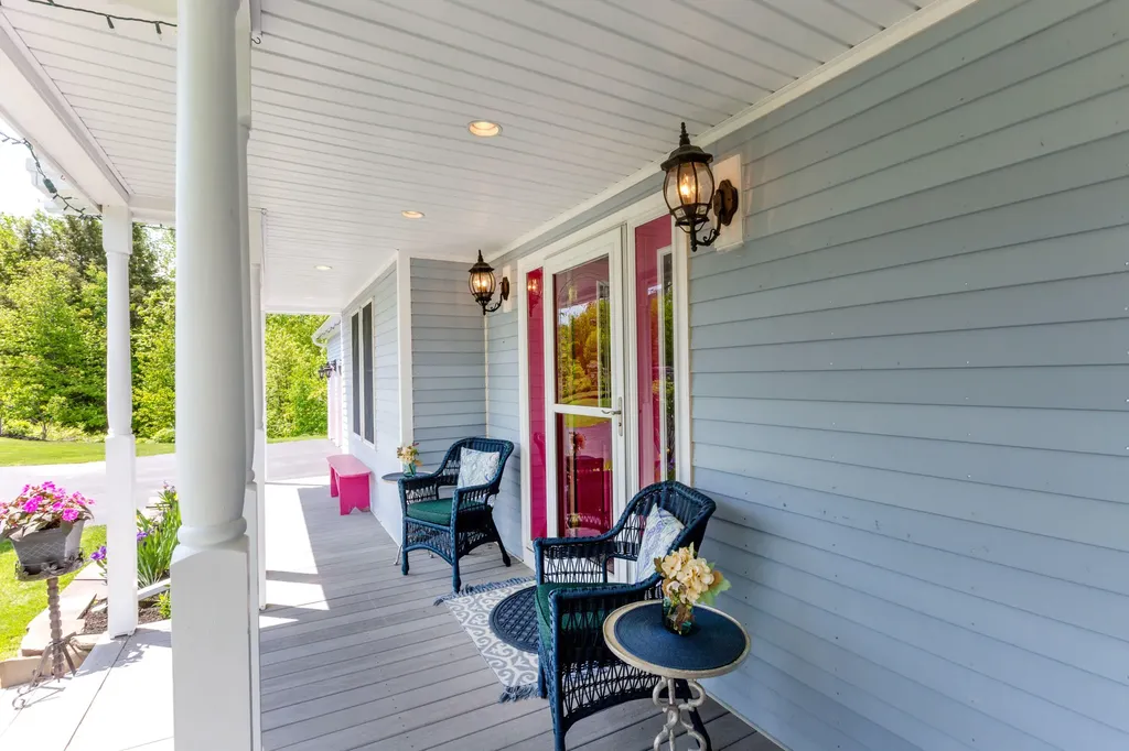 153 Fortin Drive Minot ME 04258