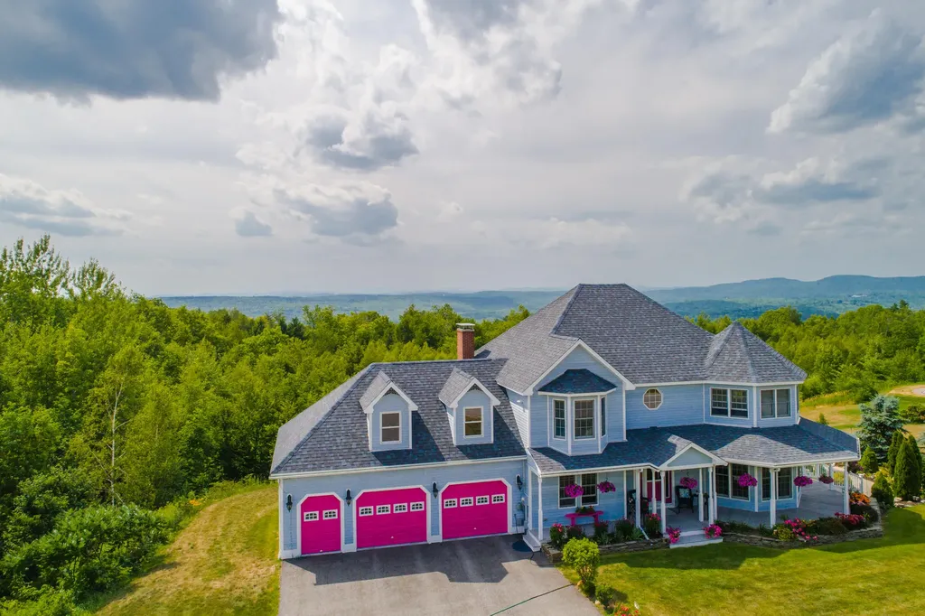 153 Fortin Drive Minot ME 04258