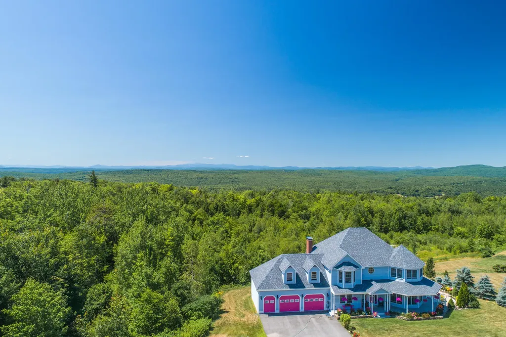 153 Fortin Drive Minot ME 04258