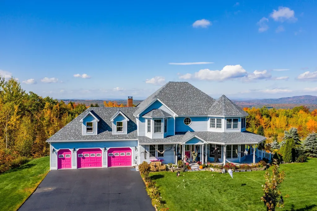 153 Fortin Drive Minot ME 04258