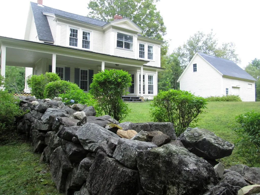 330 Pond Road Mount Vernon ME 04352