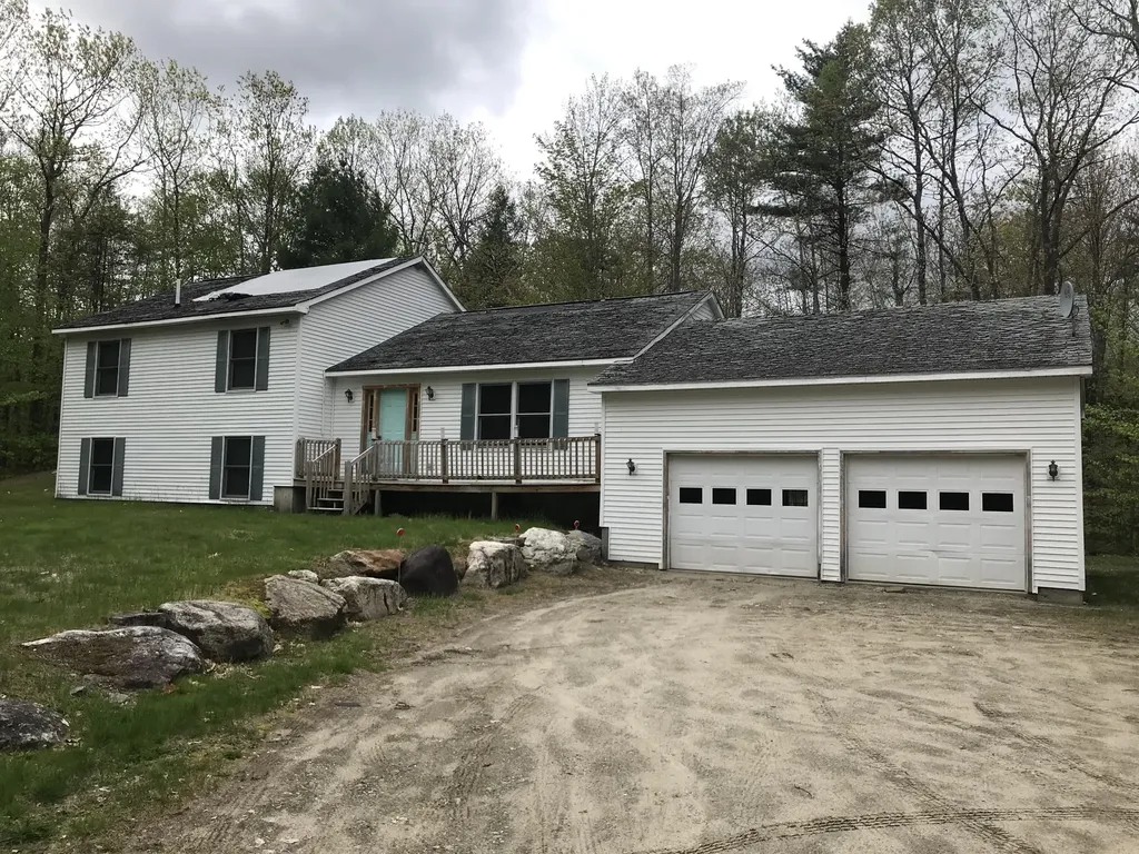 41 Deer Run Topsham ME 04086