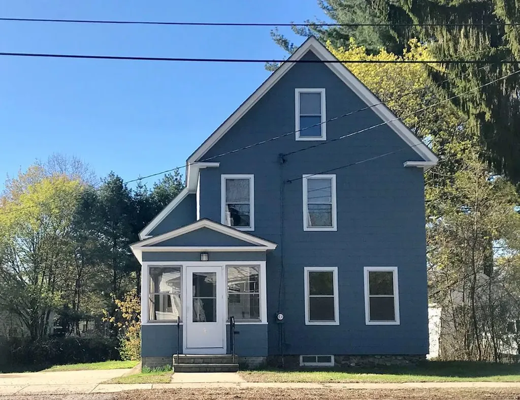 8 Park Street Sanford ME 04073