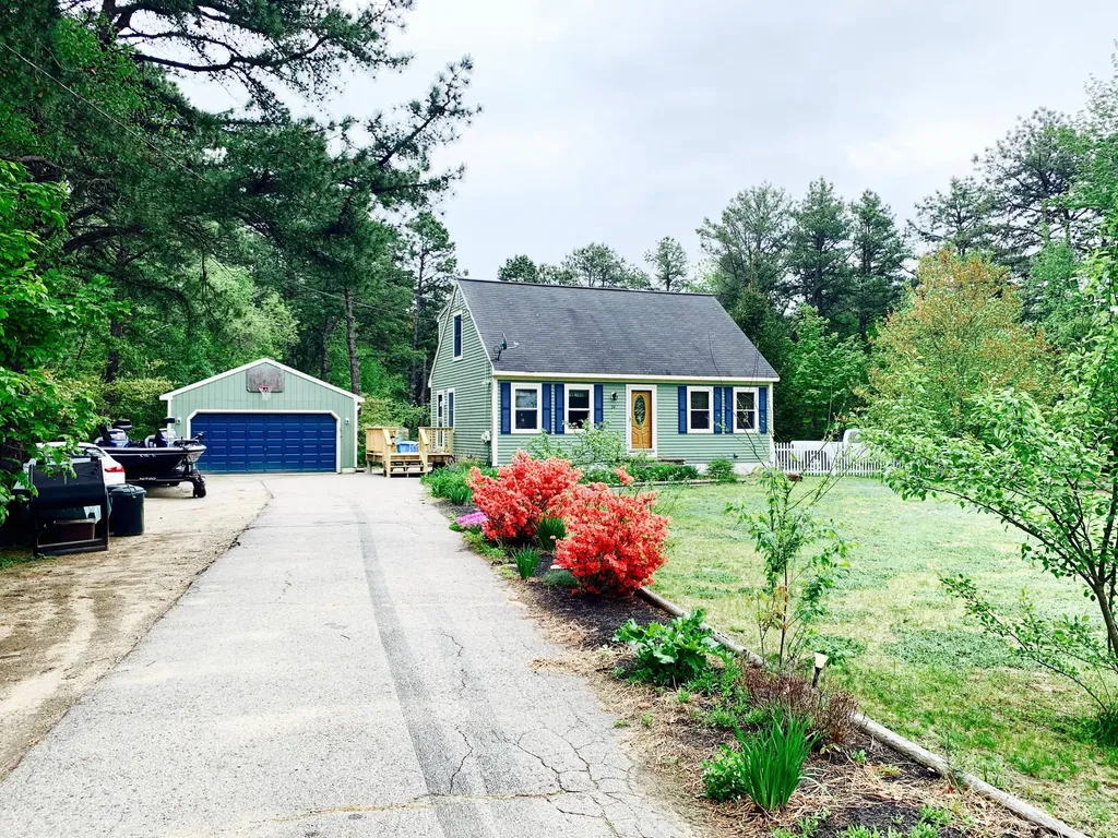 24 Sedgewood Drive Kennebunk ME 04043