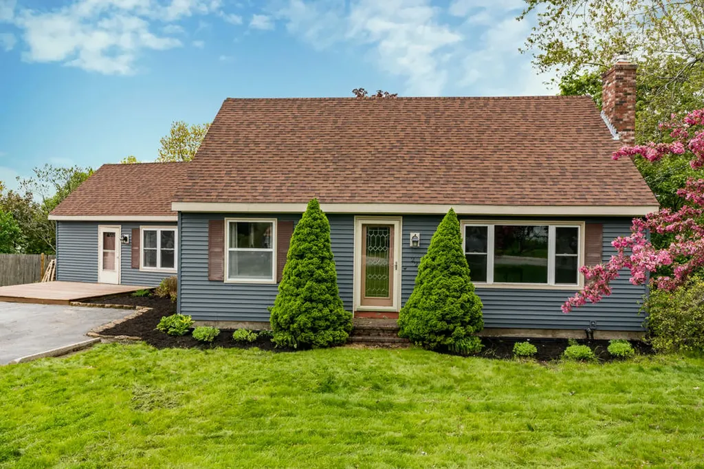 22 Hunnewell Road Scarborough ME 04074