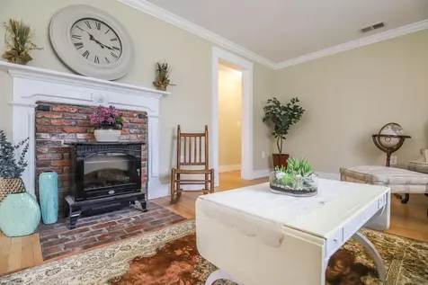 15 Pleasant Avenue Scarborough ME 04074