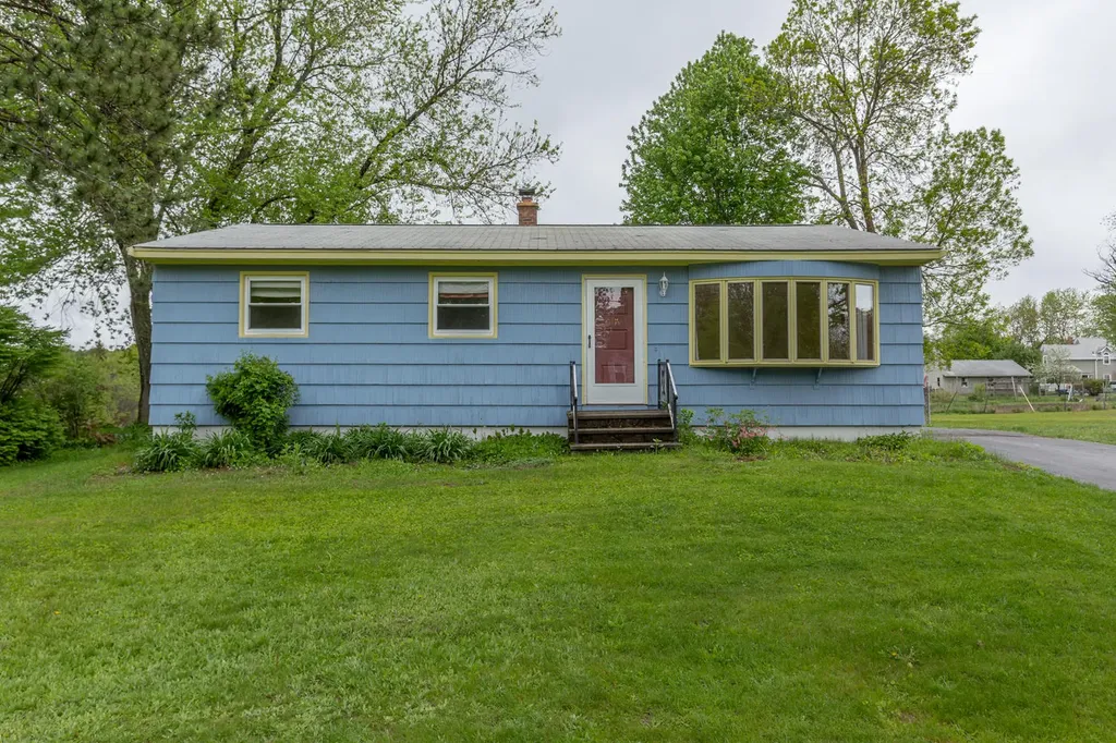 17 Emery Street Westbrook ME 04092
