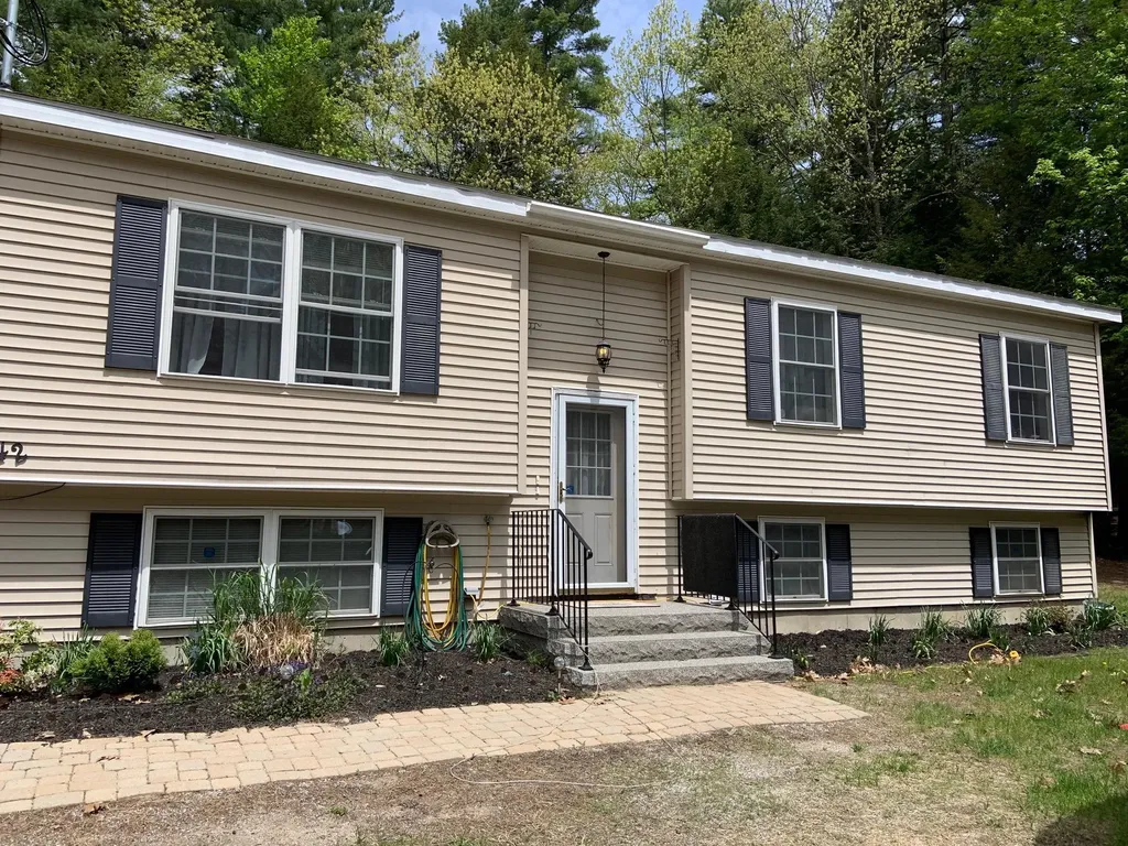 42 Hunter Road Waterboro ME 04061