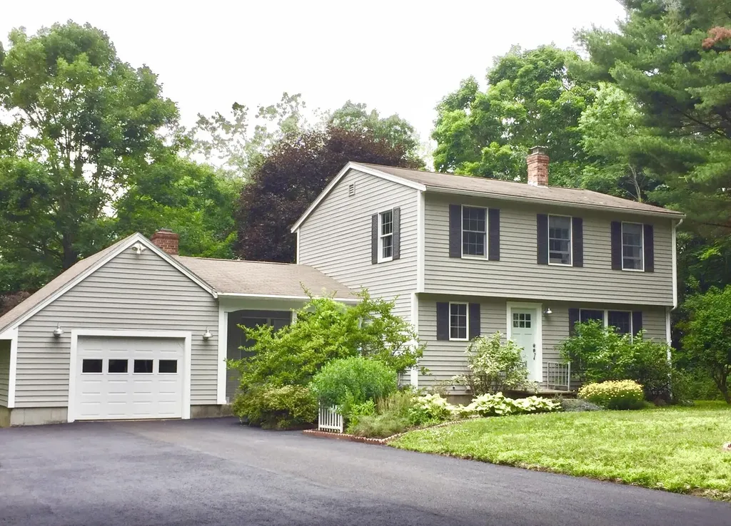 18 Meadowview Road Windham ME 04062