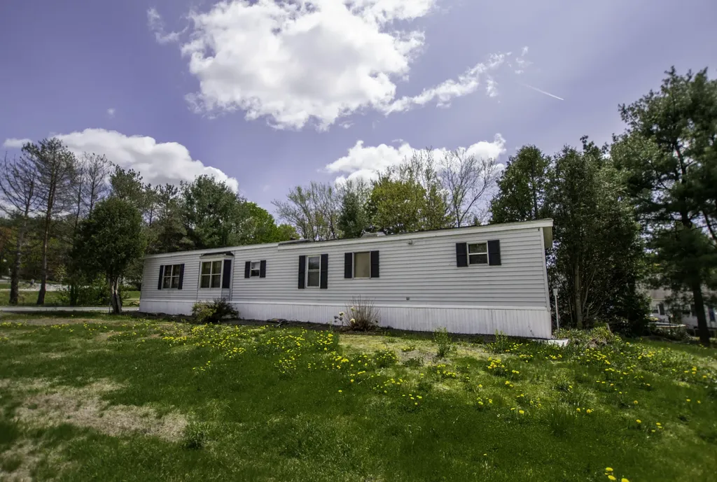 35/37 Malta Street Augusta ME 04330