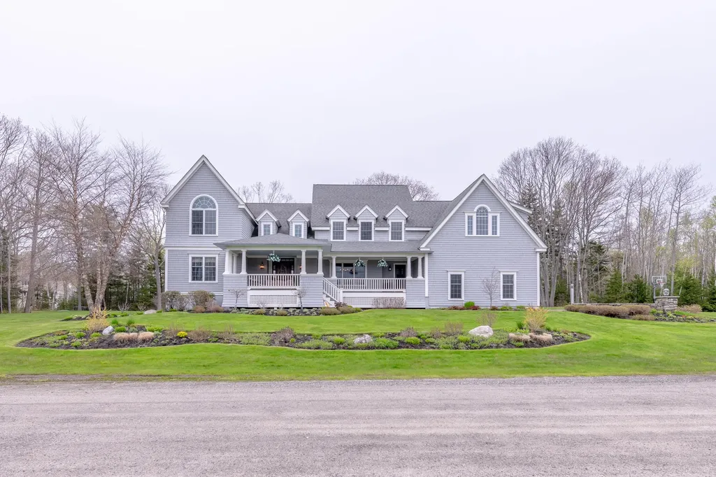 18 Jordan Farm Road Cape Elizabeth ME 04107