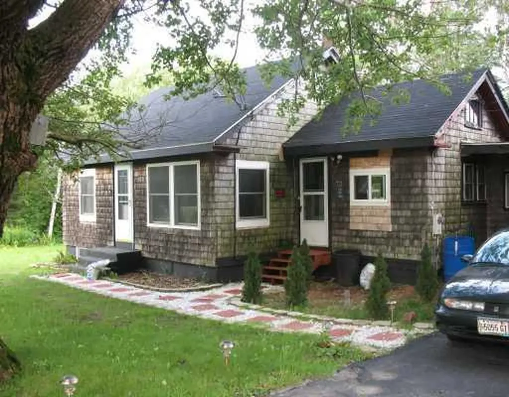 73 Weskeag Road Owls Head ME 04854