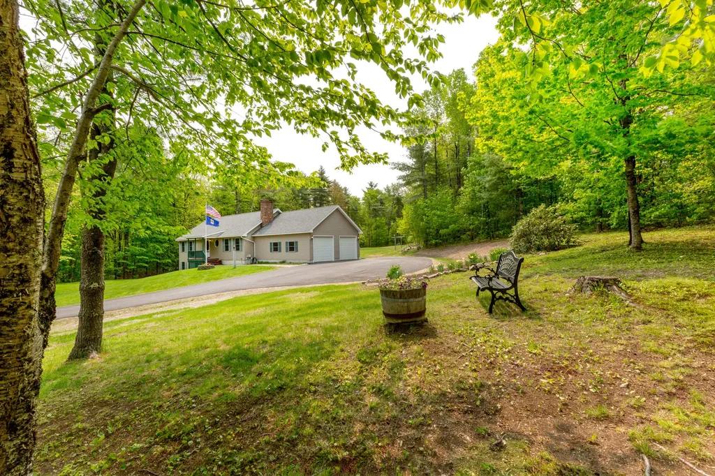 123 Spring Drive Bowdoin ME 04287