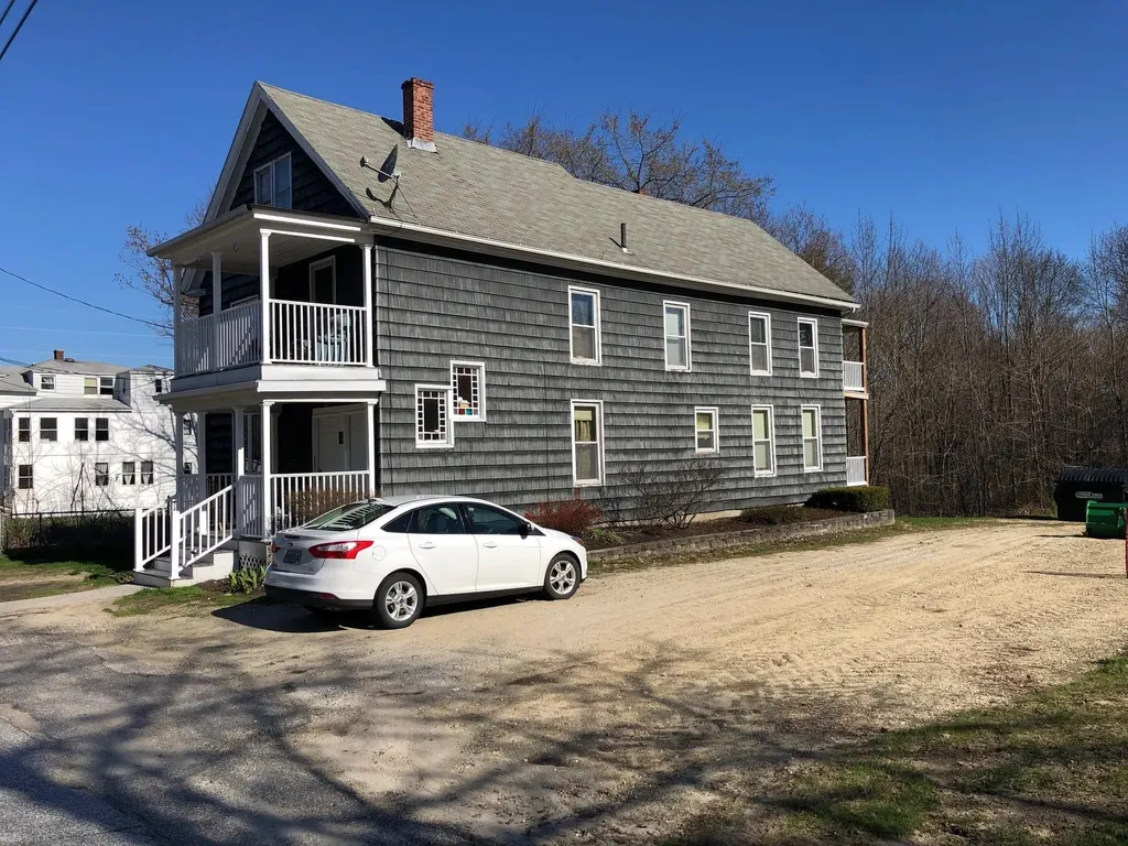 19 Riverside Street Lewiston ME 04240