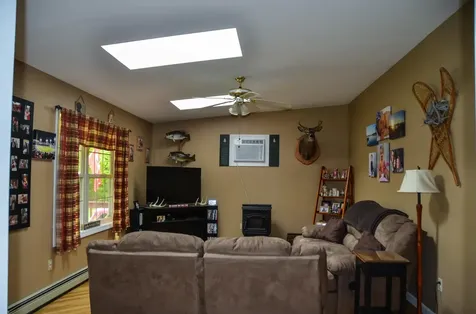 16 Bean Road Windsor ME 04363