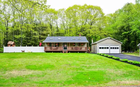 16 Bean Road Windsor ME 04363