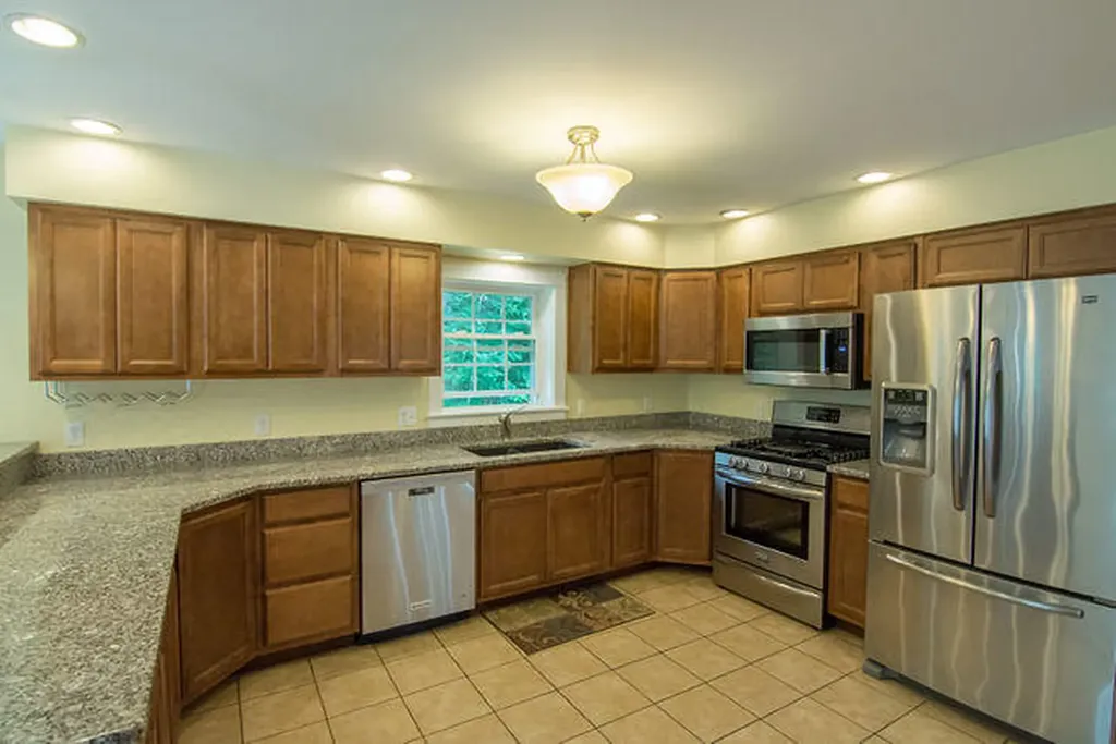 86 Settlers Drive Hancock ME 04640