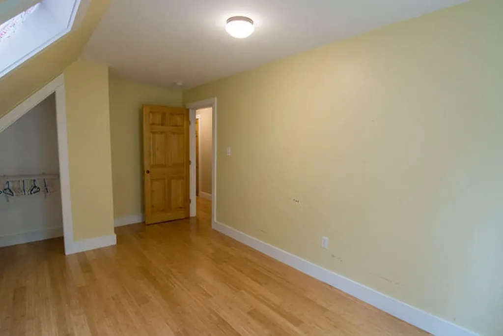 86 Settlers Drive Hancock ME 04640