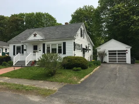 102 Wiley Street Bangor ME 04401