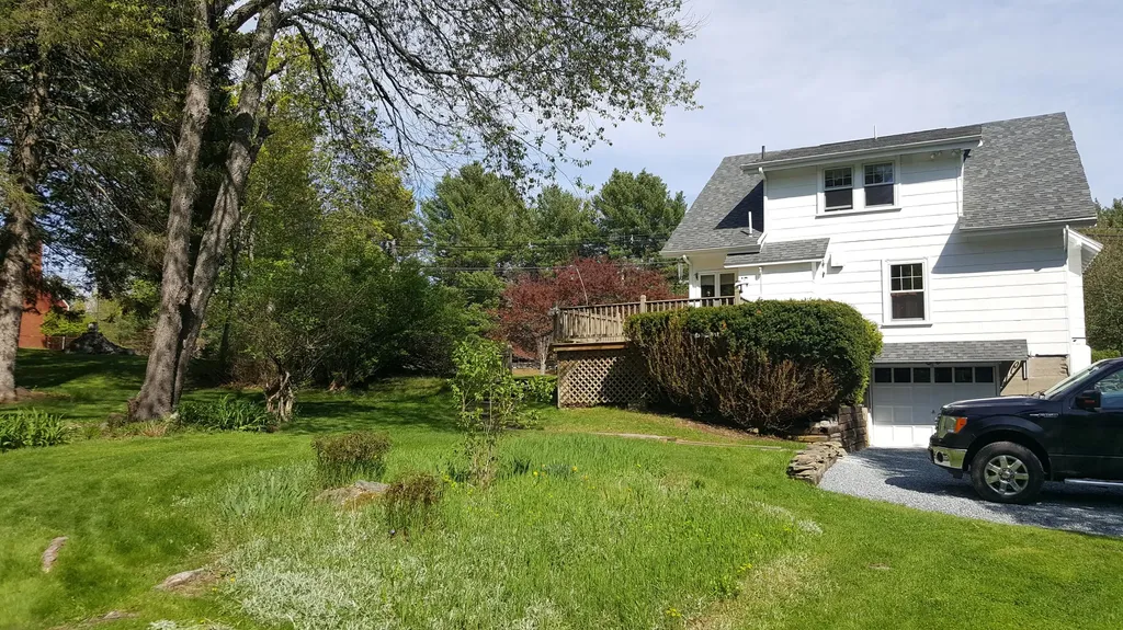 409 Main Street Orono ME 04473