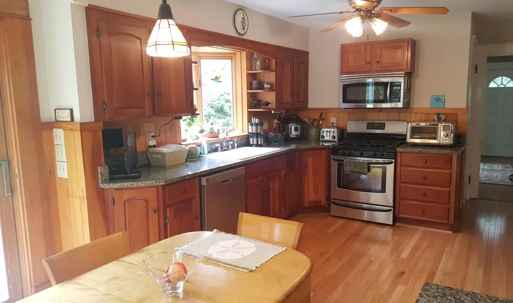 409 Main Street Orono ME 04473