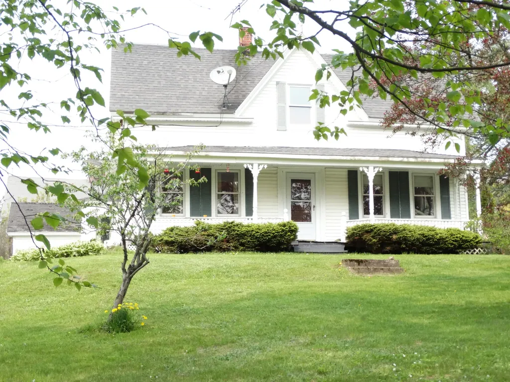 2203 Broadway Bangor ME 04401