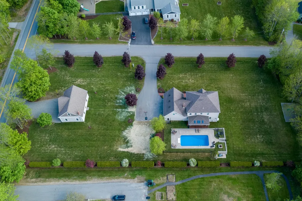 19 Chestnut Trail Bangor ME 04401