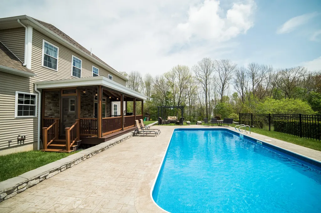 19 Chestnut Trail Bangor ME 04401
