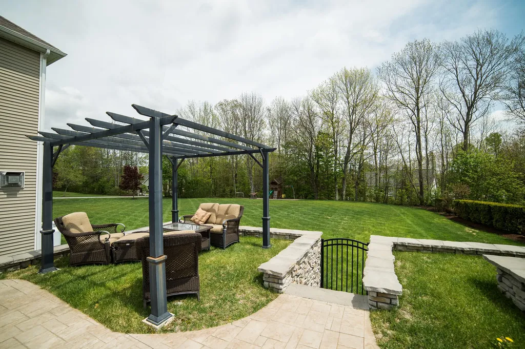 19 Chestnut Trail Bangor ME 04401