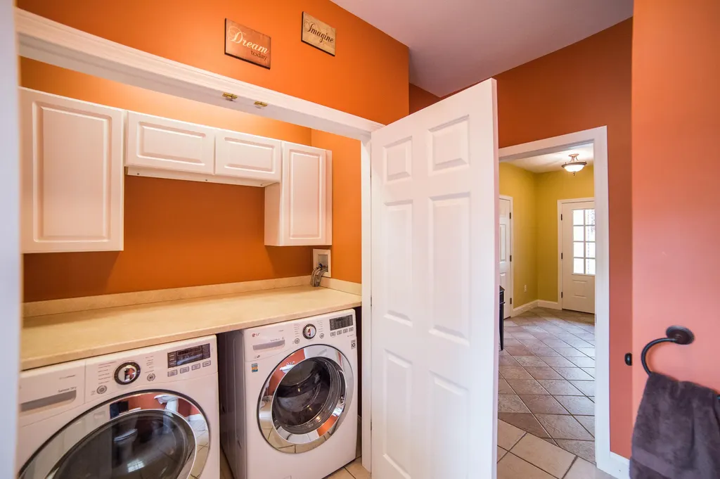 19 Chestnut Trail Bangor ME 04401