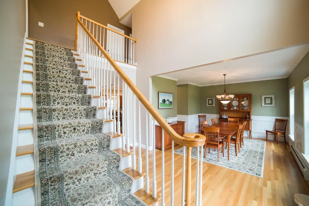 19 Chestnut Trail Bangor ME 04401