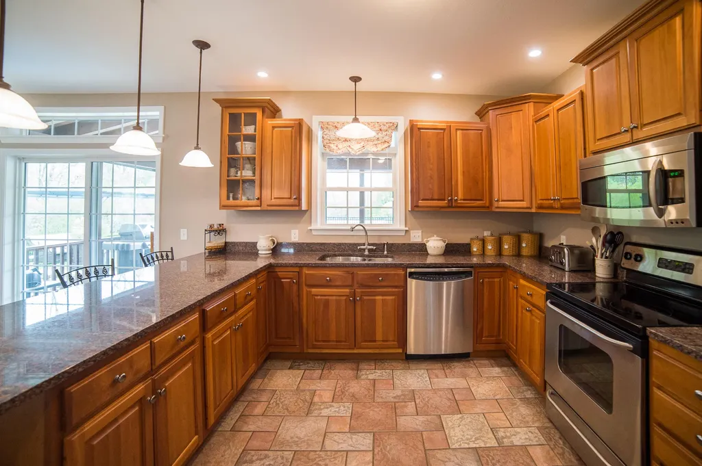 19 Chestnut Trail Bangor ME 04401