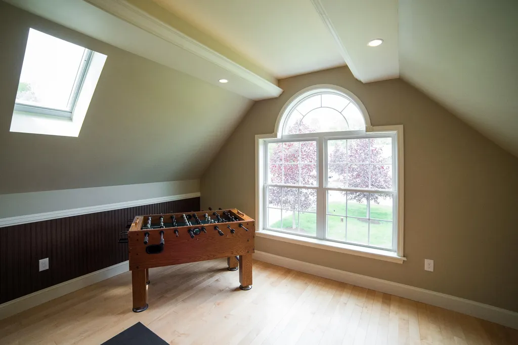 19 Chestnut Trail Bangor ME 04401