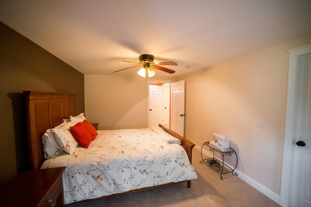 19 Chestnut Trail Bangor ME 04401