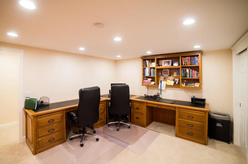 19 Chestnut Trail Bangor ME 04401