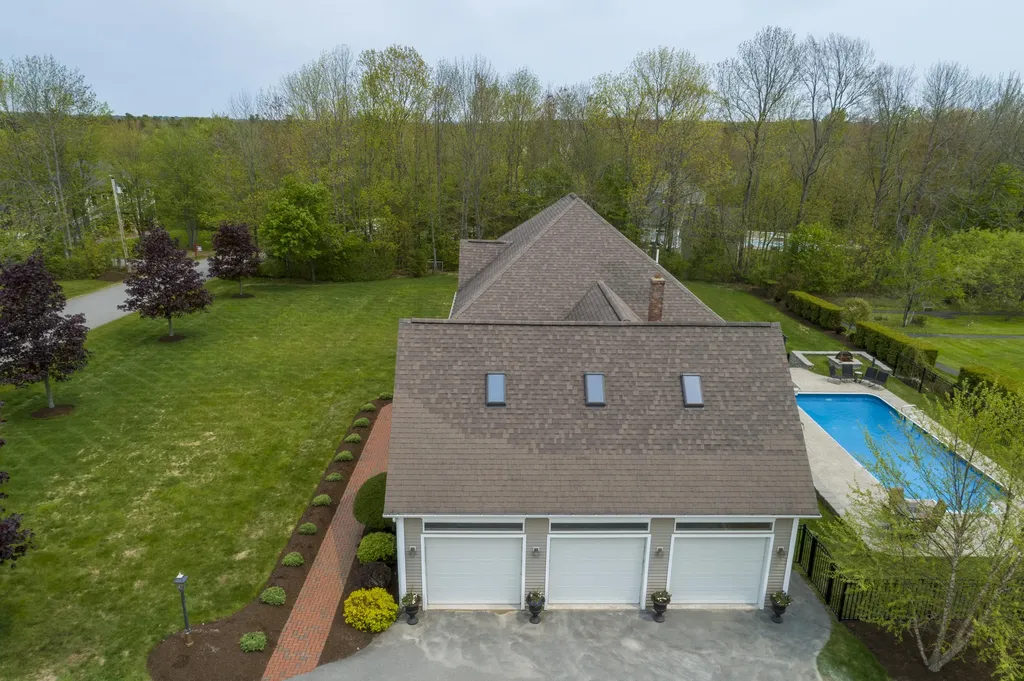 19 Chestnut Trail Bangor ME 04401