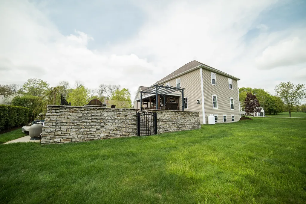 19 Chestnut Trail Bangor ME 04401