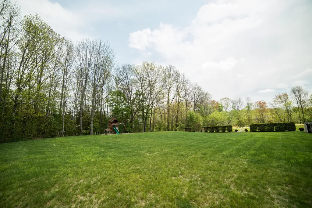 19 Chestnut Trail Bangor ME 04401