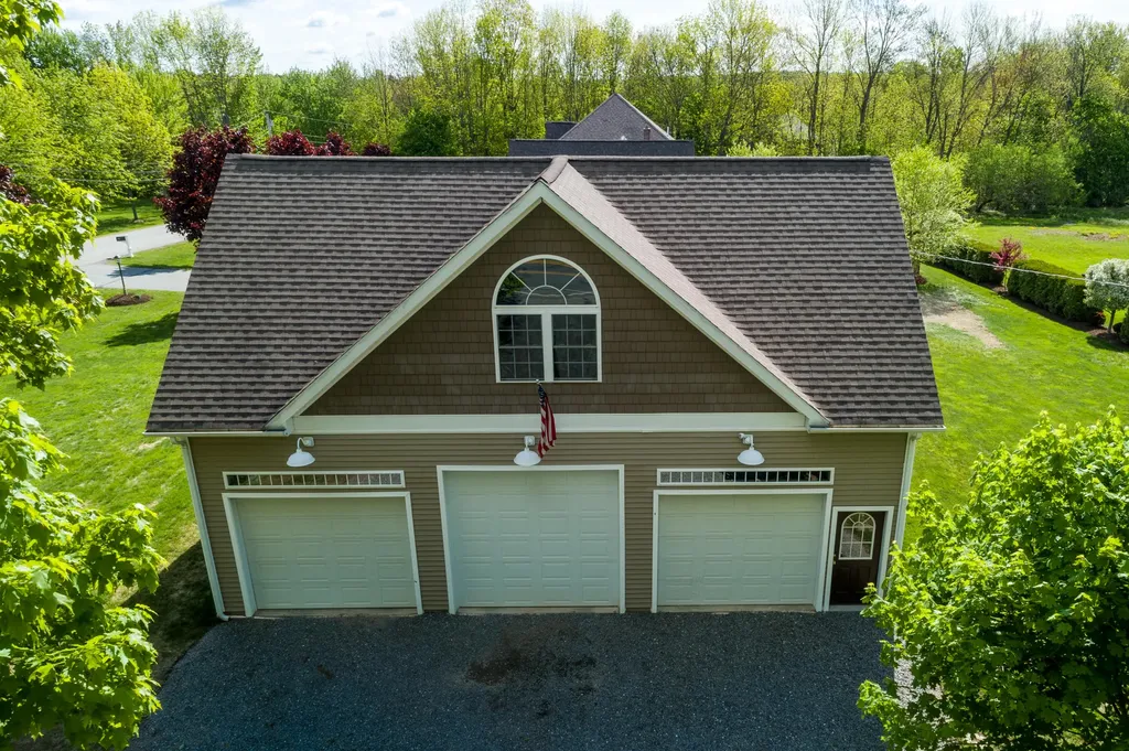 19 Chestnut Trail Bangor ME 04401