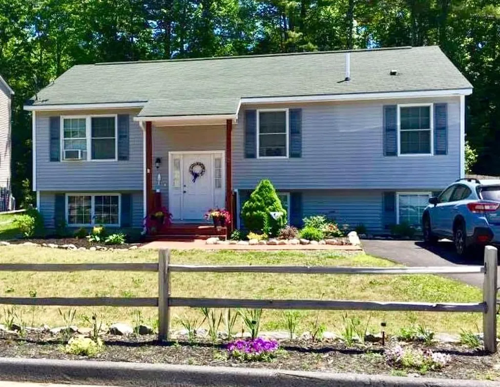 5 Hawthorne Lane Topsham ME 04086