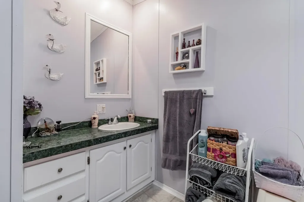 662 Greenwood Avenue Warren ME 04864