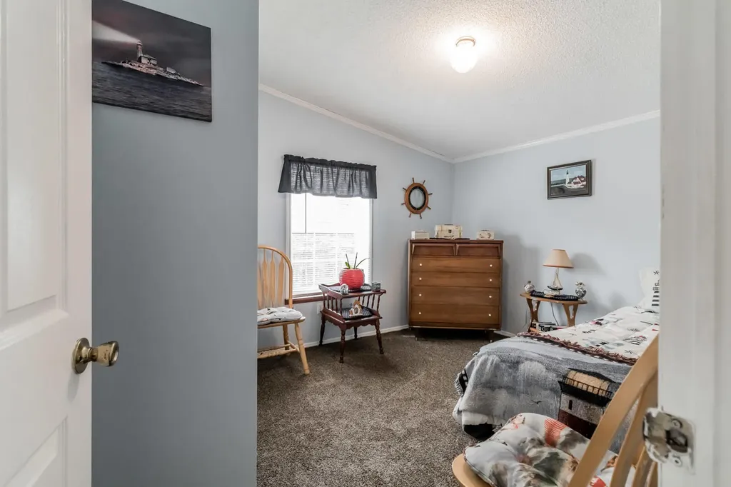 662 Greenwood Avenue Warren ME 04864